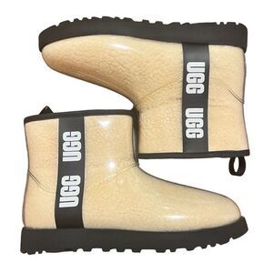 NWOT UGG Women's Beige Natural Black Classic Clear Faux Fur Lined Mini Boots Siz